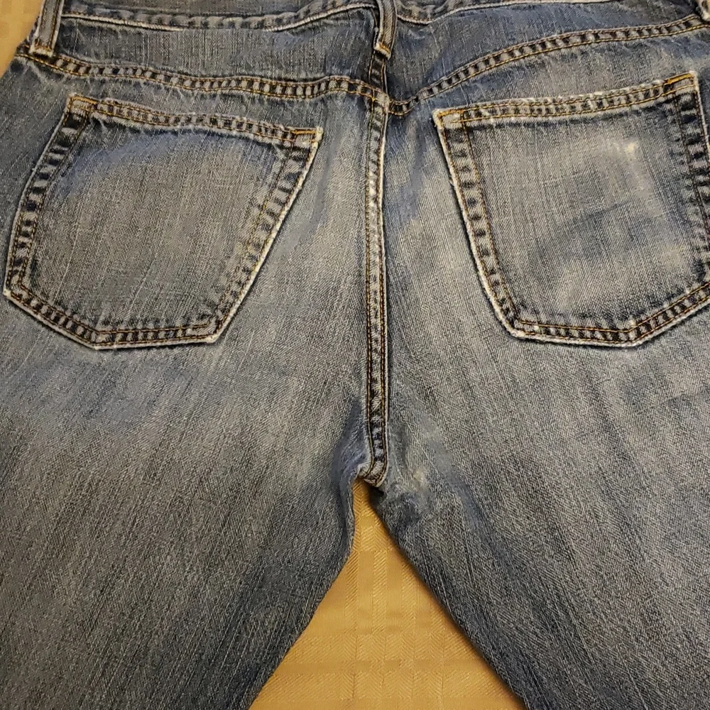 Old Navy Straight Leg Jeans (0315) - Picture 6 of 10